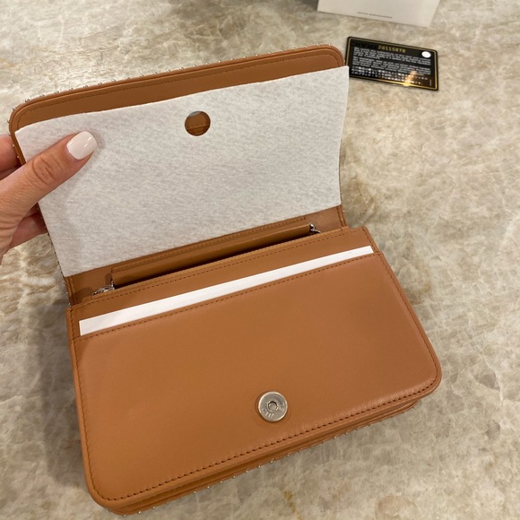 ❌SOLD❌ CHANEL Wallet on Chain (WOC) - Picture 3 of 8